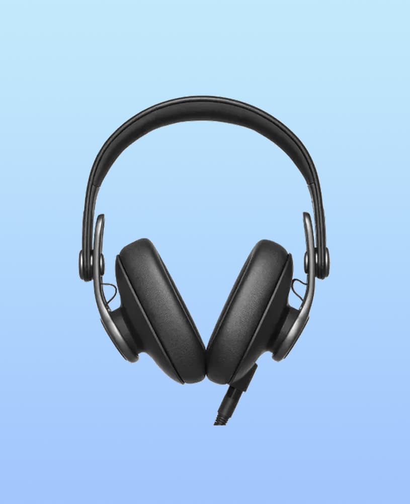 AKG K371