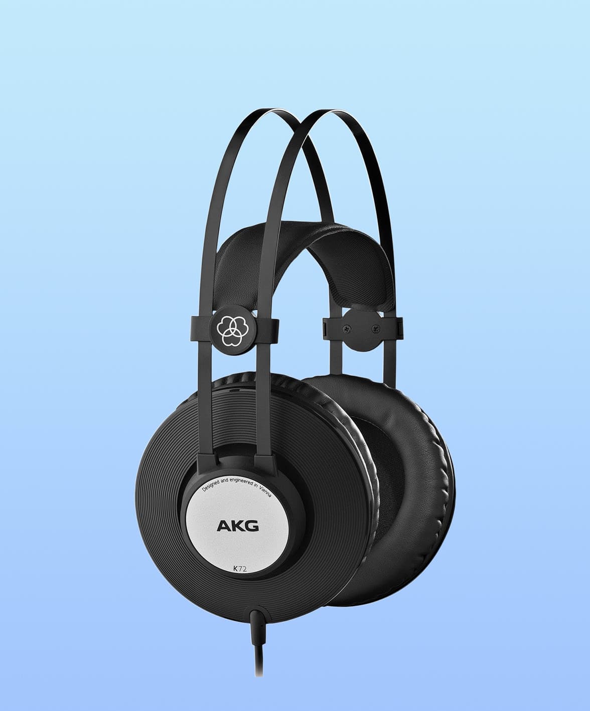 AKG K72